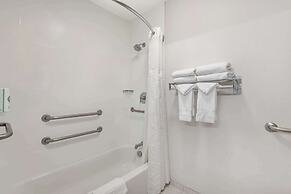 Comfort Suites Redmond Airport