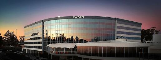 Novotel Sydney West HQ Hotel