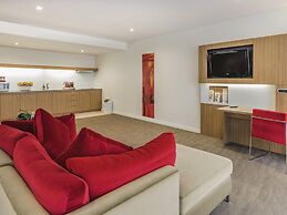 Novotel Sydney West HQ Hotel