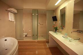 Kassandra Palace Seaside Resort