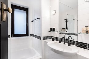 Regents Court Sydney