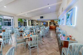 Aquamarina Beach Resort