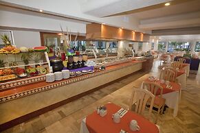 Aquamarina Beach Resort