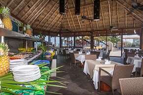 Aquamarina Beach Resort