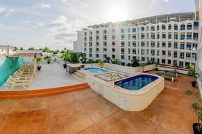 Aquamarina Beach Resort