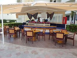 Aquamarina Beach Resort