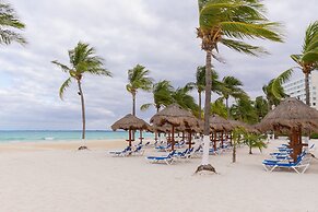 Beachscape Kin ha Villas & Suites