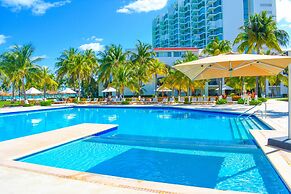 Beachscape Kin ha Villas & Suites