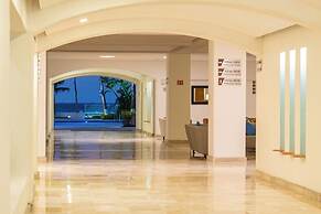 Beachscape Kin ha Villas & Suites