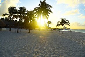 Beachscape Kin ha Villas & Suites