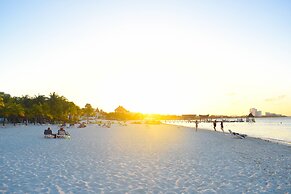 Beachscape Kin ha Villas & Suites