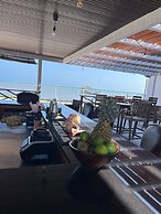 Captain Morgan's Retreat