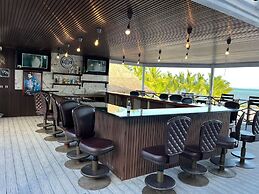 Captain Morgan's Retreat