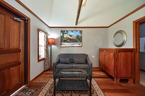 Captain Morgan's Retreat