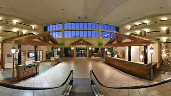 Holiday Inn University of Memphis All Suite by IHG