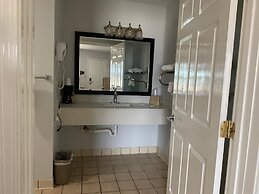 Key West Inn - Childersburg