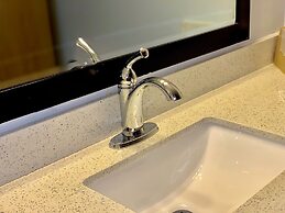 Key West Inn - Childersburg