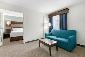 MainStay Suites Madison Airport