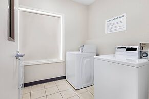MainStay Suites Madison Airport