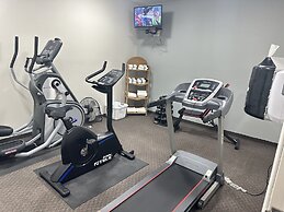 MainStay Suites Madison Airport