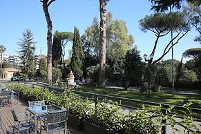 TH Roma - Carpegna Palace