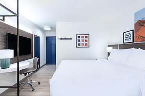 Spark by Hilton Clarion