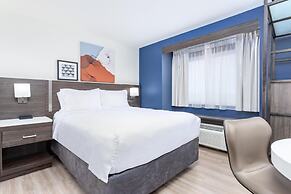 Spark by Hilton Clarion