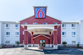 Motel 6 Indianapolis, IN - Southport