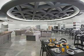 Hotel El Puerto by Pierre & Vacances