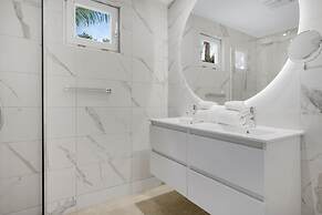 Sonesta Hotels & Resorts Livingstone Curacao