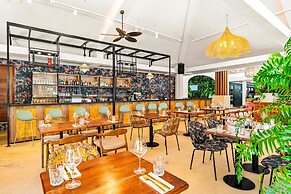 Sonesta Hotels & Resorts Livingstone Curacao