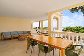 Sonesta Hotels & Resorts Livingstone Curacao