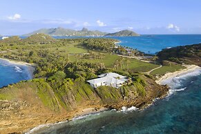 Palm Island Resort & Spa