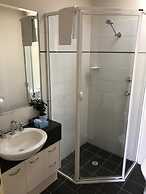 RNR Serviced Apartments Adelaide