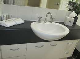 RNR Serviced Apartments Adelaide