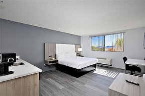Studio 6 Suites Lake Havasu City, AZ