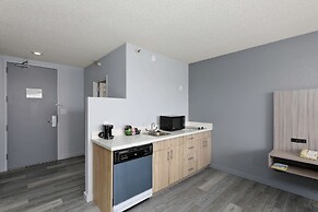 Studio 6 Suites Lake Havasu City, AZ