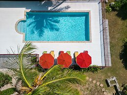Palm Court Residence & Hotel at Orient Beach
