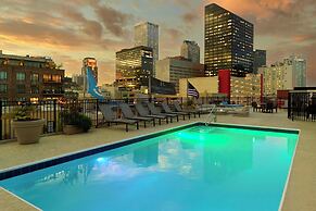 Renaissance New Orleans Arts Warehouse District Hotel