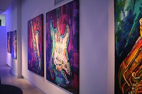 Renaissance New Orleans Arts Warehouse District Hotel