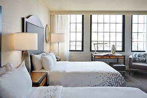 Renaissance New Orleans Arts Warehouse District Hotel