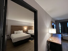 Super 8 by Wyndham Cornwall ON