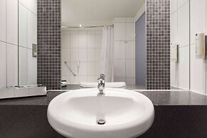 Ramada by Wyndham London North M1