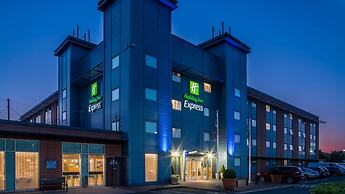 Holiday Inn Express Oxford-Kassam Stadium by IHG