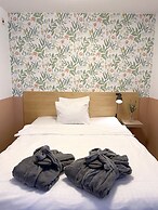 2Home Hotel Apartments