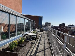 2Home Hotel Apartments