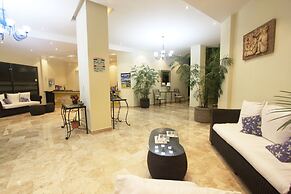 Hotel Los Itzaes by 5th av