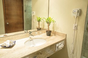 Hotel Los Itzaes by 5th av