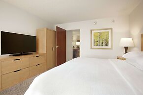 Embassy Suites by Hilton Denver International Airport