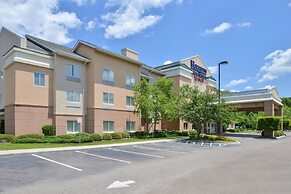 Fairfield Inn & Suites Charleston North/University Area